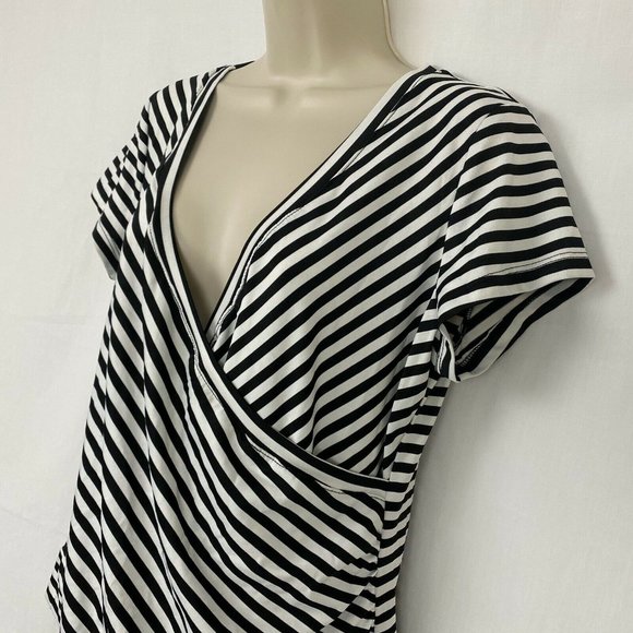Motherhood Maternity XL Nursing Top Striped Wrap - Picture 4 of 6